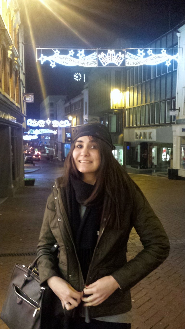 Working Tom's Artic scarf in Shrewsbury town centre